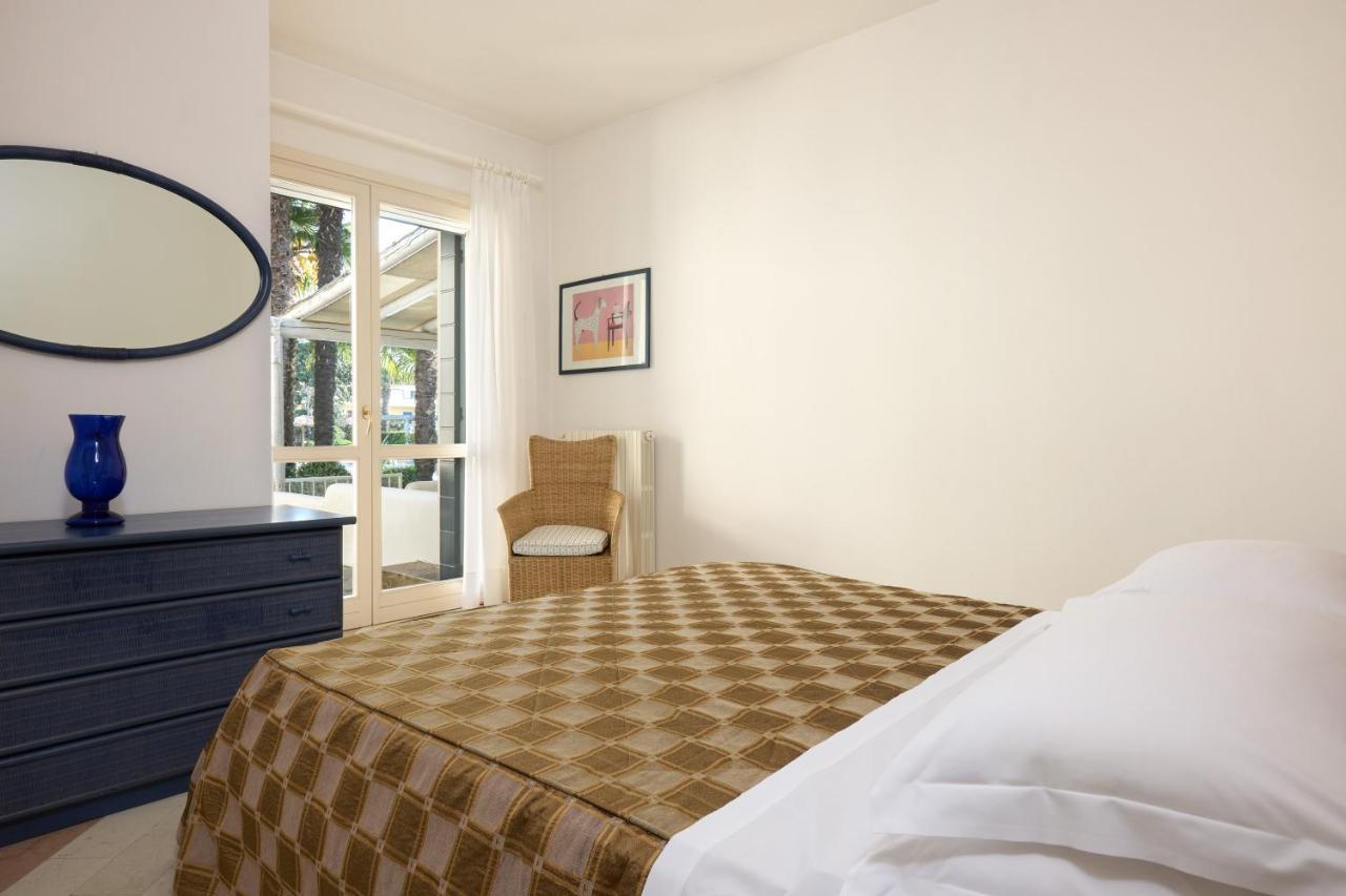 Carlotta Lido Aparthotel